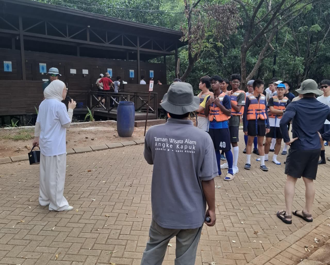 Gambar 1